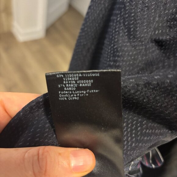 AUTHENTIC - Giorgio Armani Men’s Blazer Made in Italy – Size 50 (US 40) - Picture 6 of 8